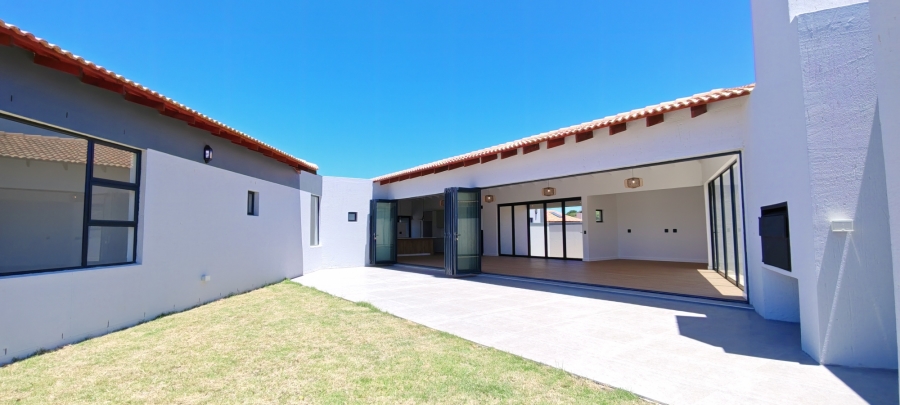 3 Bedroom Property for Sale in Langebaan Country Estate Western Cape